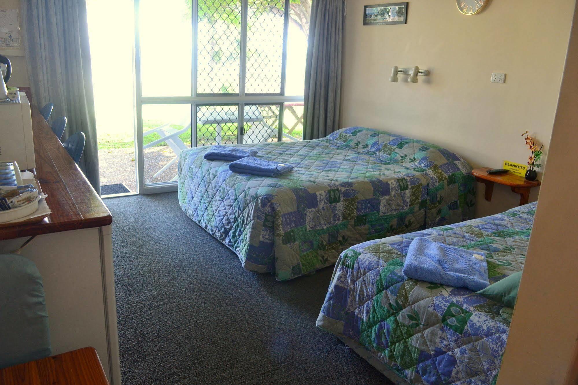 Ocean View Motel Bowen Exterior photo