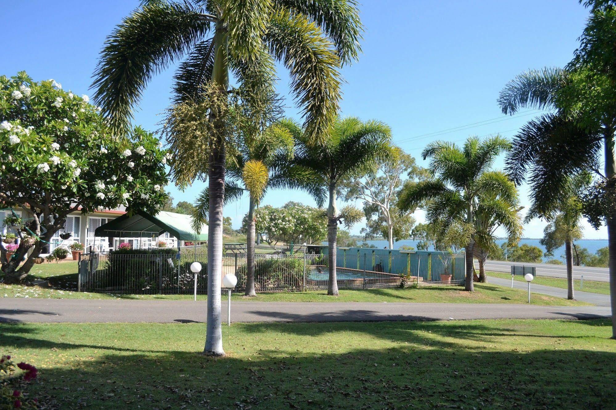 Ocean View Motel Bowen Exterior photo